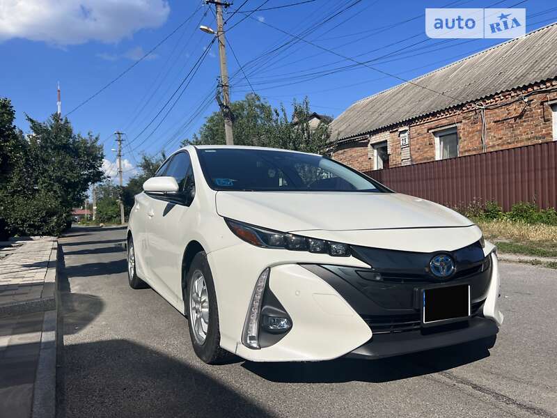 2019 toyota prius