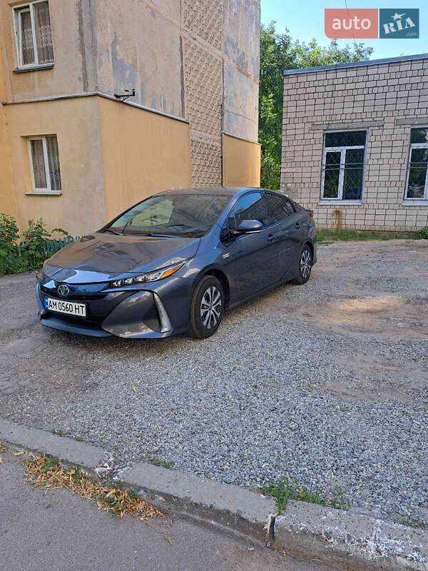 2020 toyota prius prime
