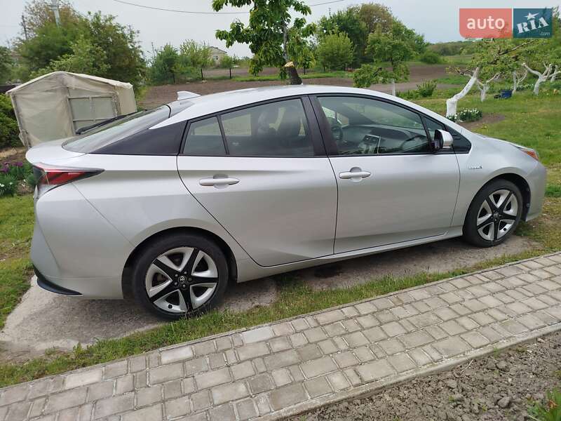 2016 toyota prius