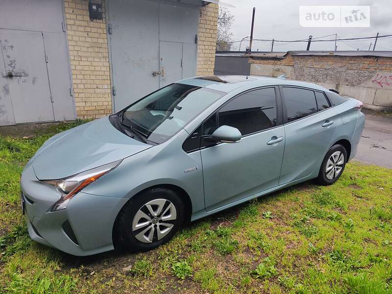 2016 toyota prius