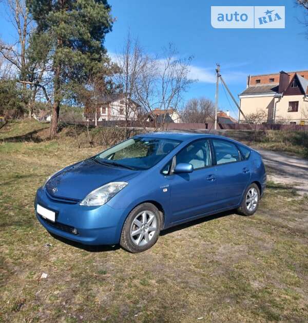 2005 toyota prius