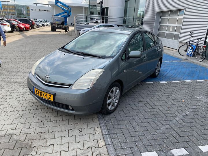 2005 toyota prius