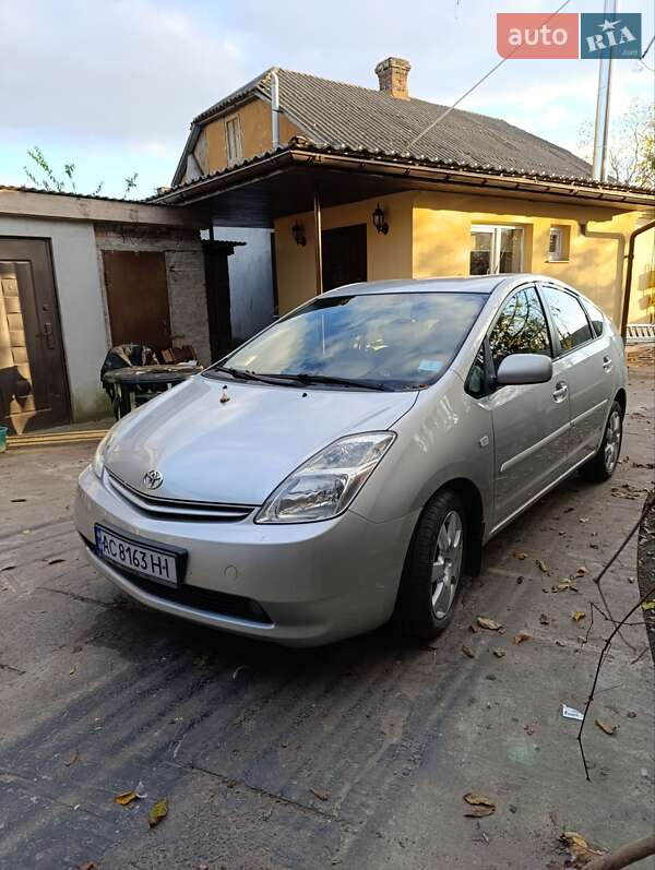 2005 toyota prius