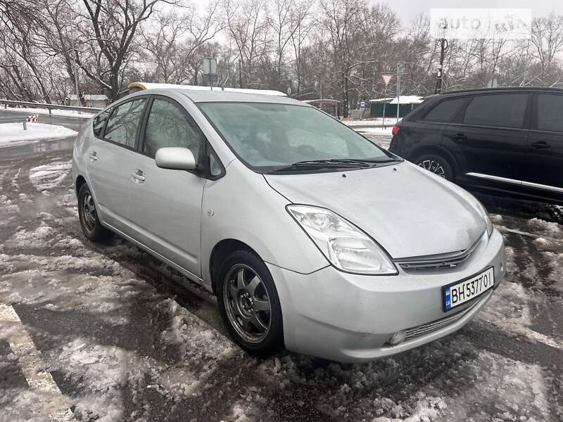 2004 toyota prius