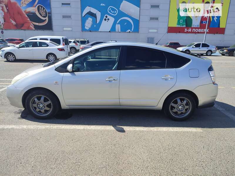 2005 toyota prius