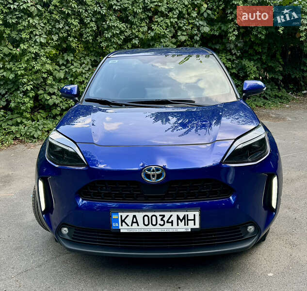 2023 toyota yaris cross