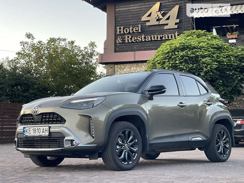 2024 toyota yaris cross