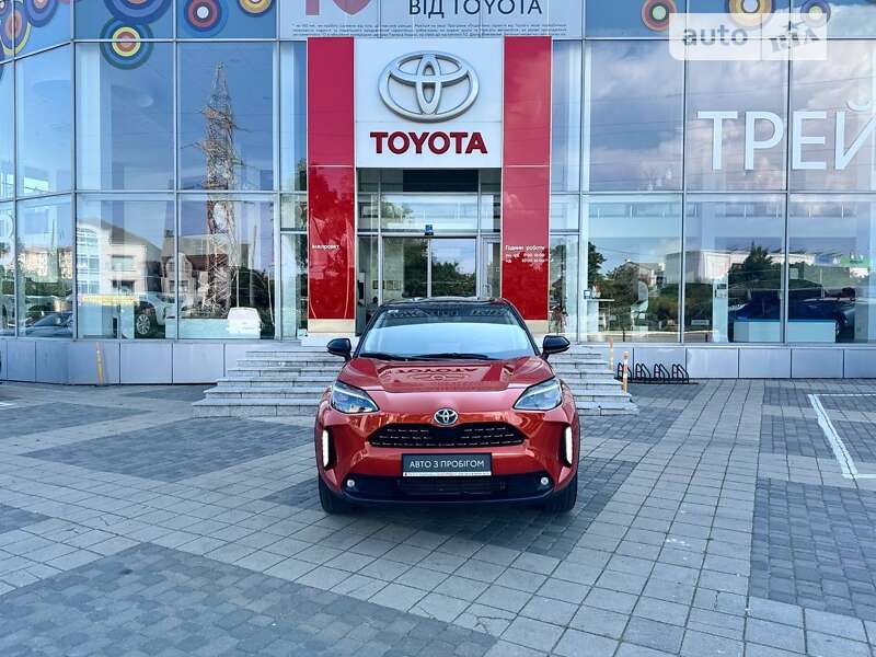 2023 toyota yaris cross