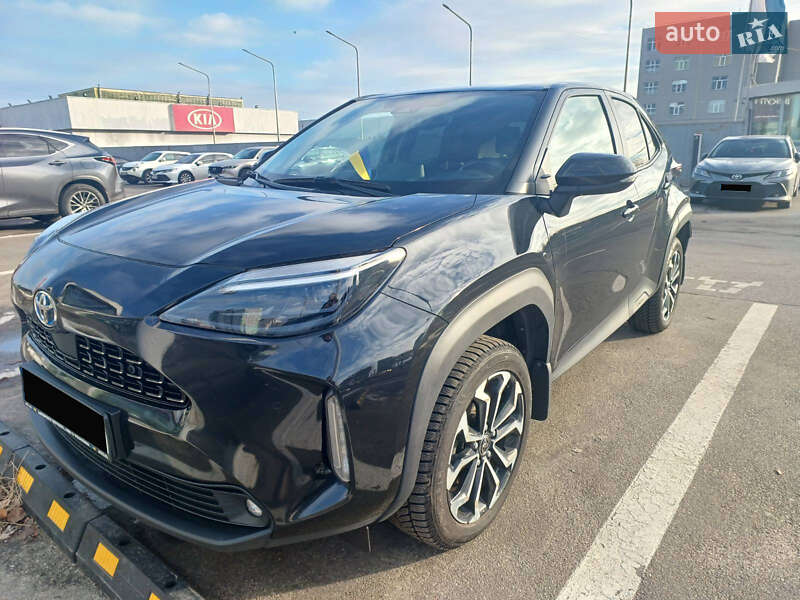 2021 toyota yaris cross