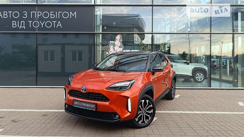 2023 toyota yaris cross