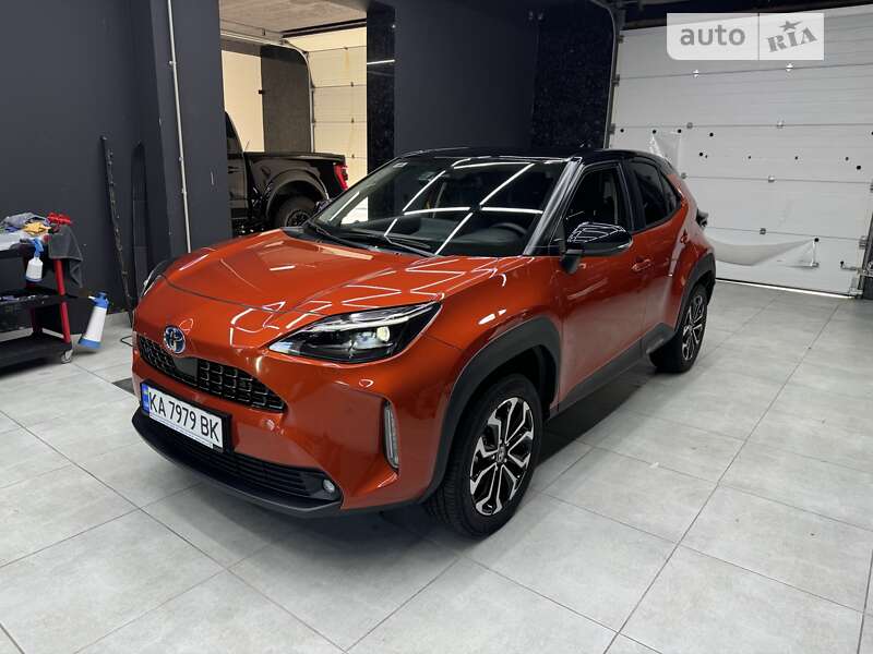 2023 toyota yaris cross