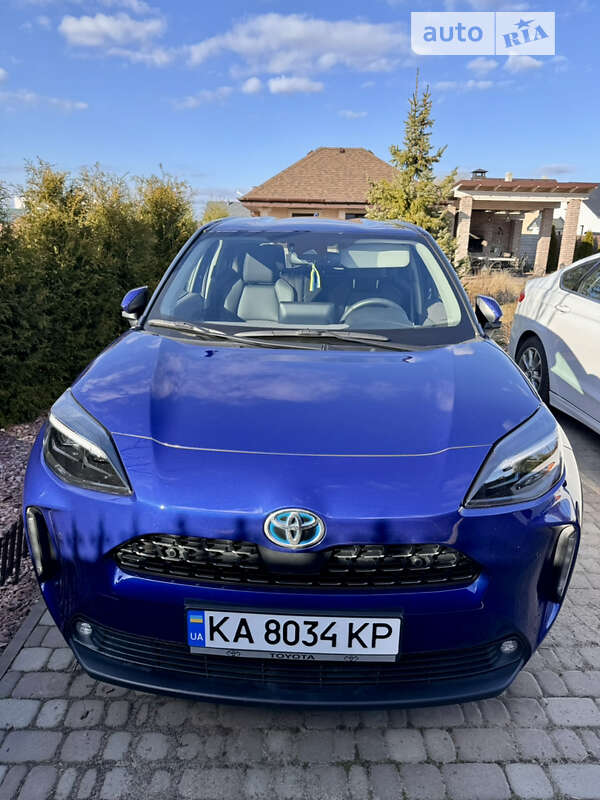 2022 toyota yaris cross