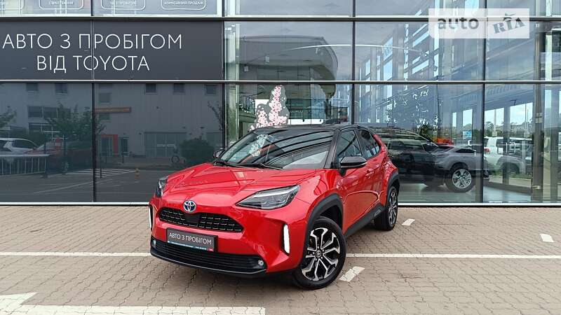 2022 toyota yaris cross