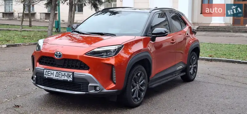 2023 toyota yaris cross