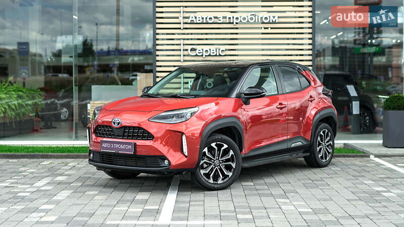 2023 toyota yaris cross