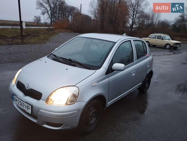 2003 toyota yaris