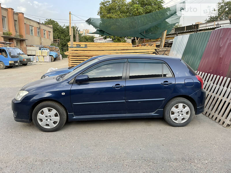 2005 toyota corolla