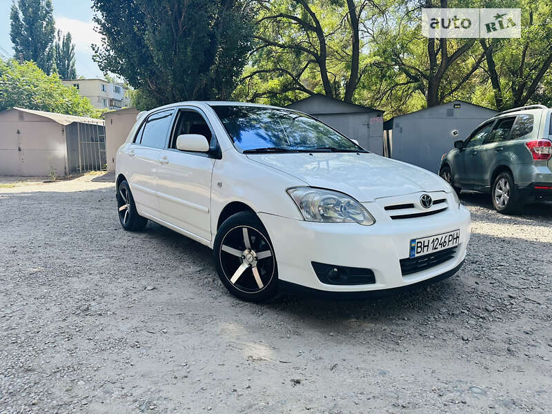 2005 toyota corolla