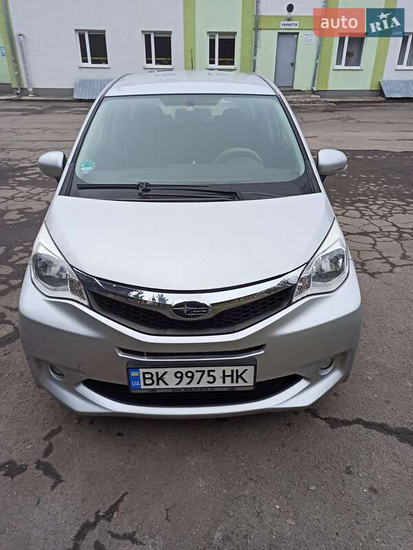 2013 subaru trezia