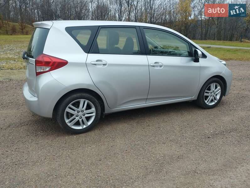 2012 subaru trezia