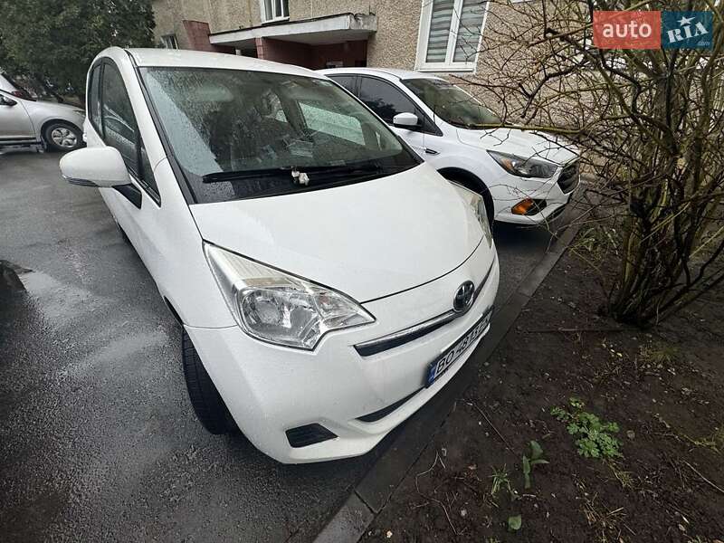 2011 toyota verso s