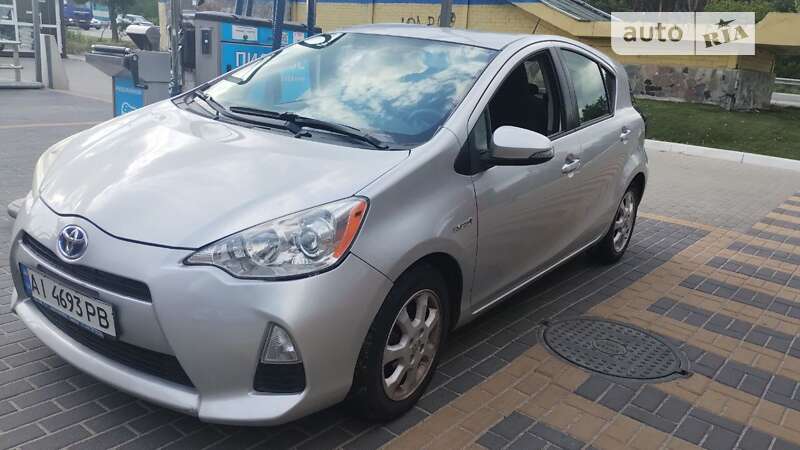 2012 toyota prius