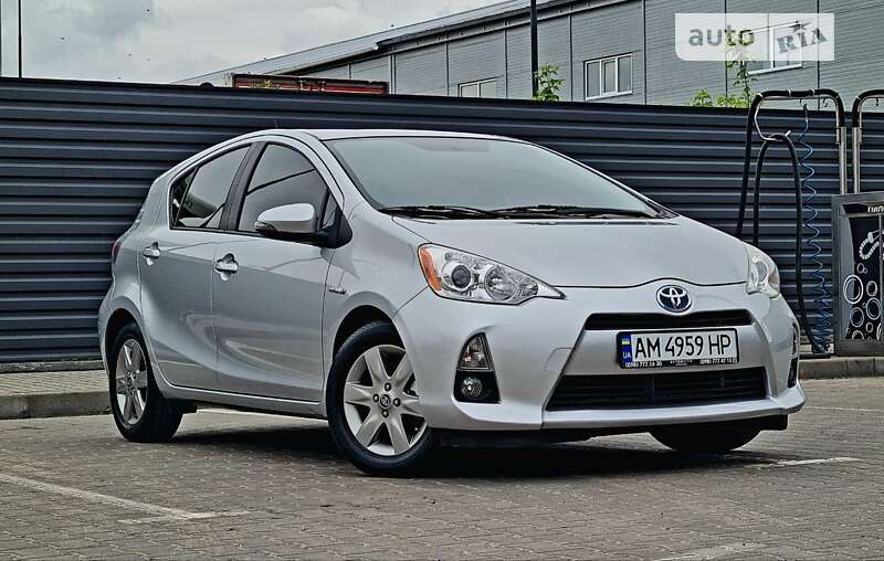 2013 toyota prius c
