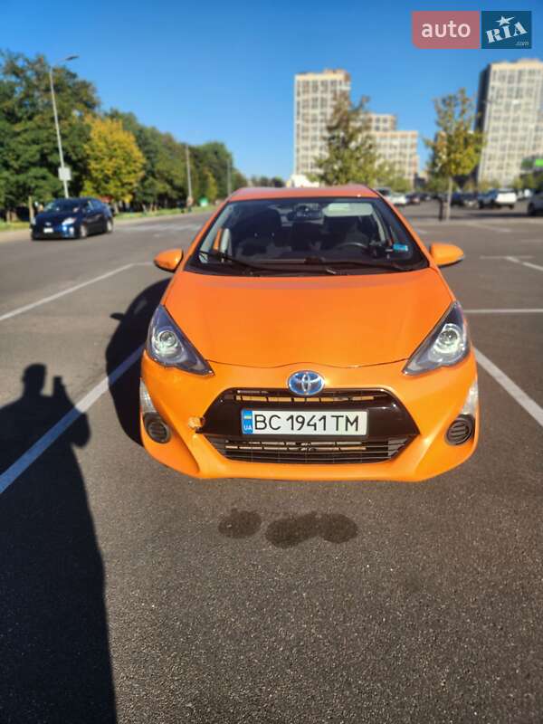 2014 toyota prius c