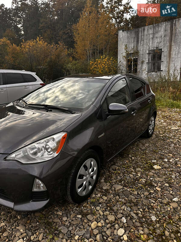 2014 toyota prius