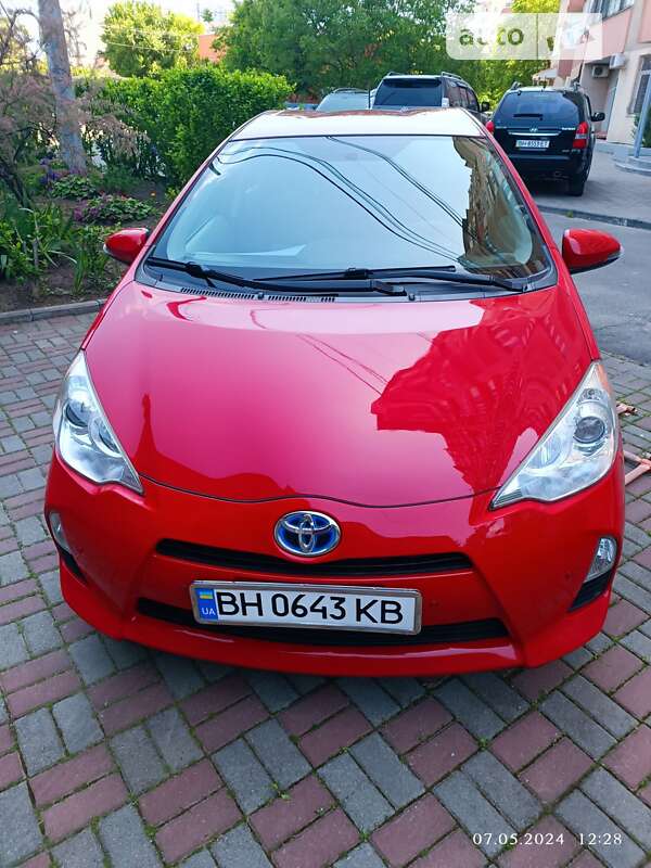 2012 toyota prius