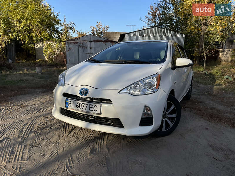 2014 toyota prius c