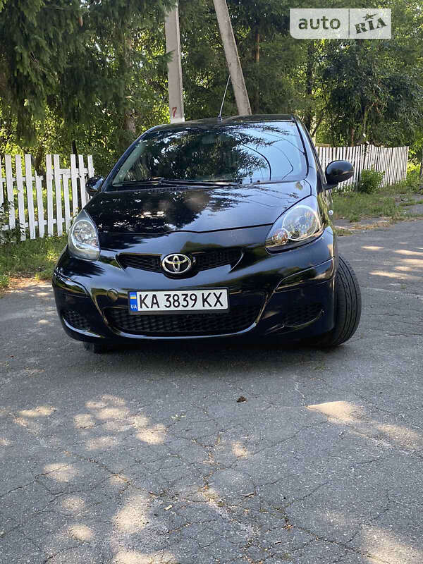 2010 toyota aygo
