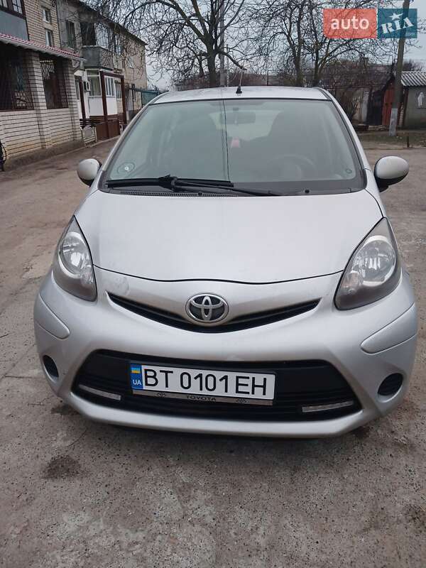2012 toyota aygo