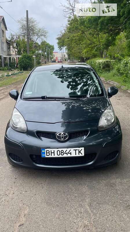 2010 toyota aygo