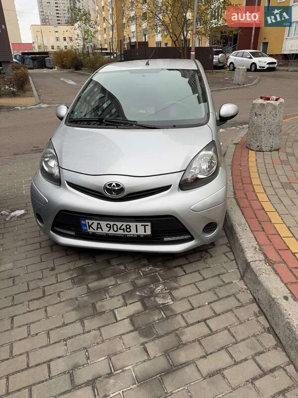 2012 toyota aygo
