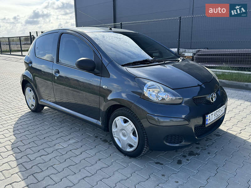 2011 toyota aygo