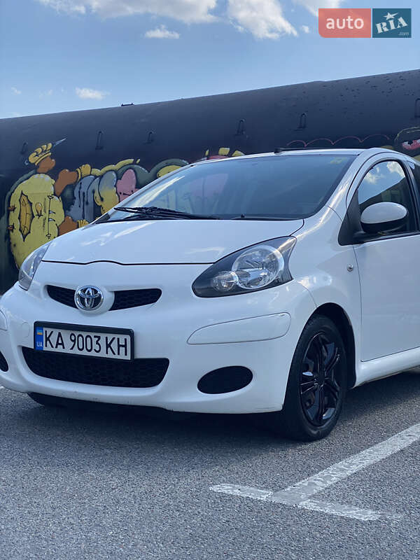 2011 toyota aygo