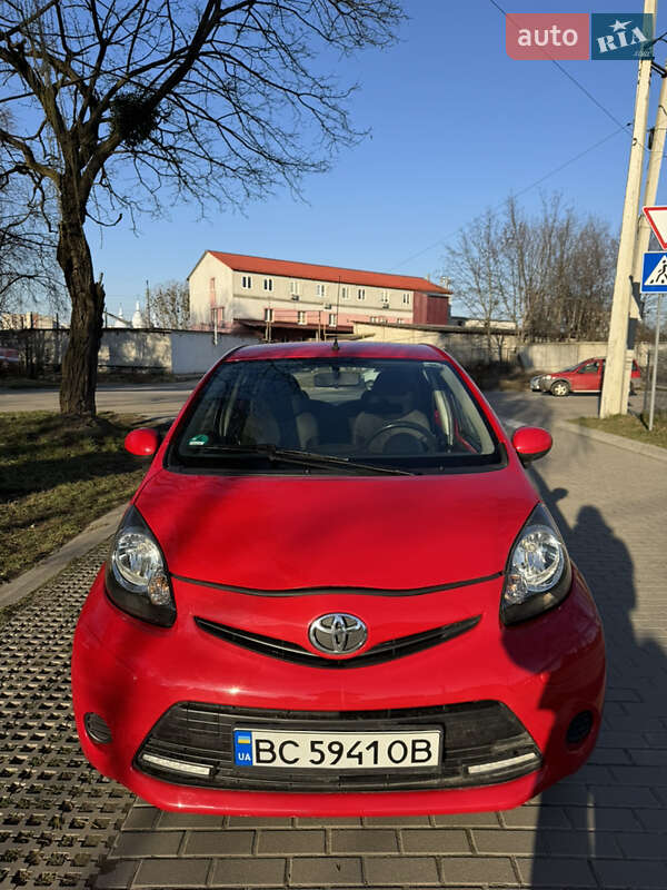 2012 toyota aygo