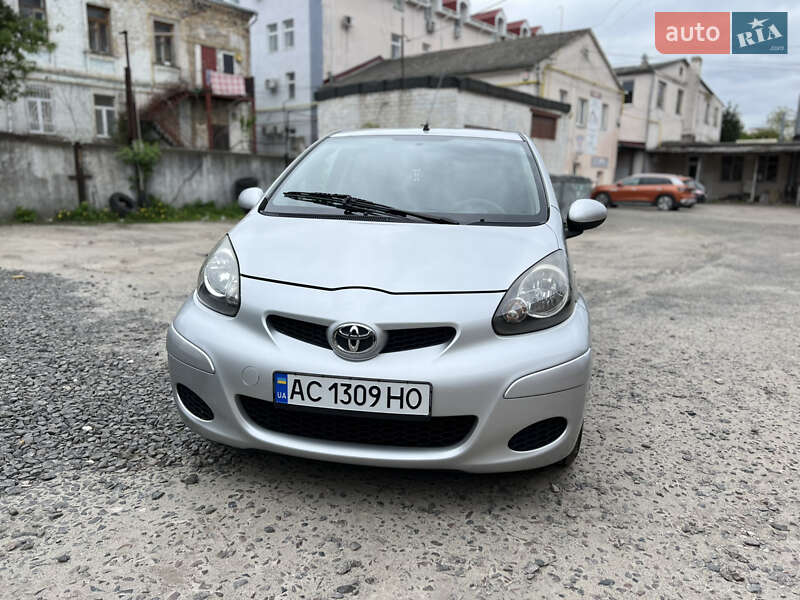 2011 toyota aygo