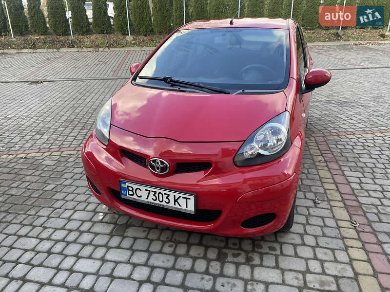 2011 toyota aygo