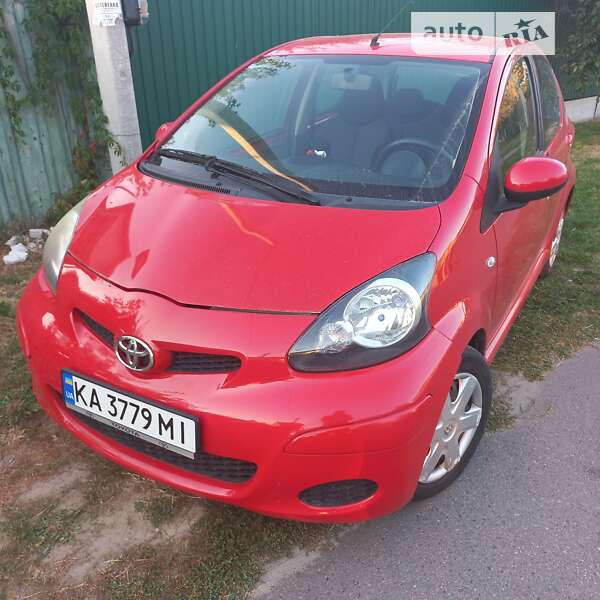 2010 toyota aygo