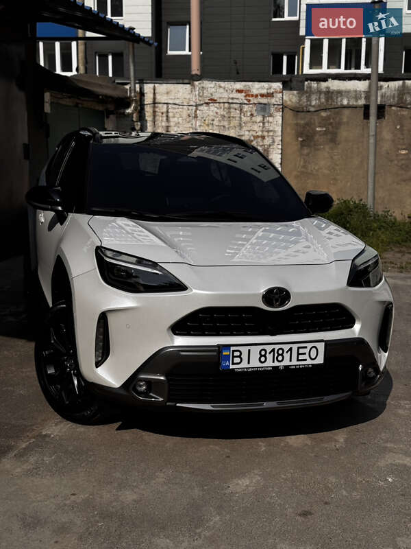 2024 toyota yaris cross