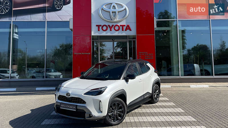 2024 toyota yaris cross