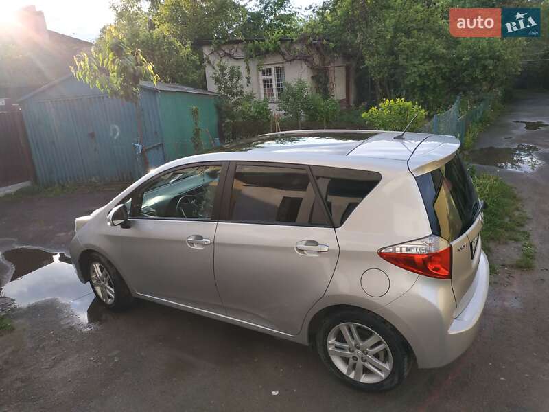 2011 toyota verso