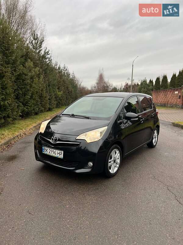 2012 toyota verso s