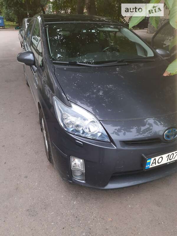2011 toyota prius