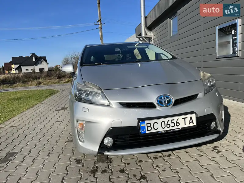 2012 toyota prius
