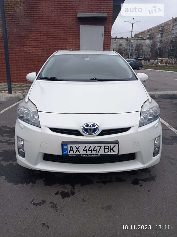 2011 toyota prius