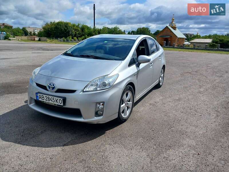 2010 toyota prius