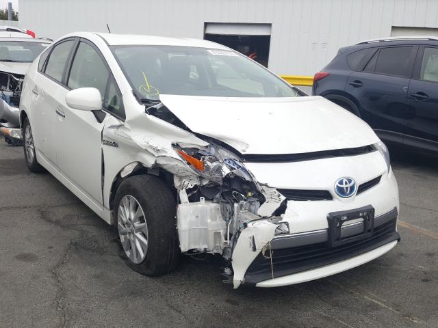 2013 toyota prius plug